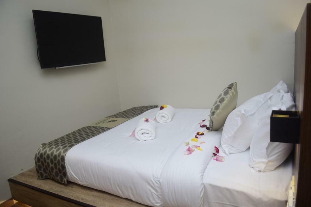 Rest And Comfort Boutique Hotel Куала-Тренгану Экстерьер фото