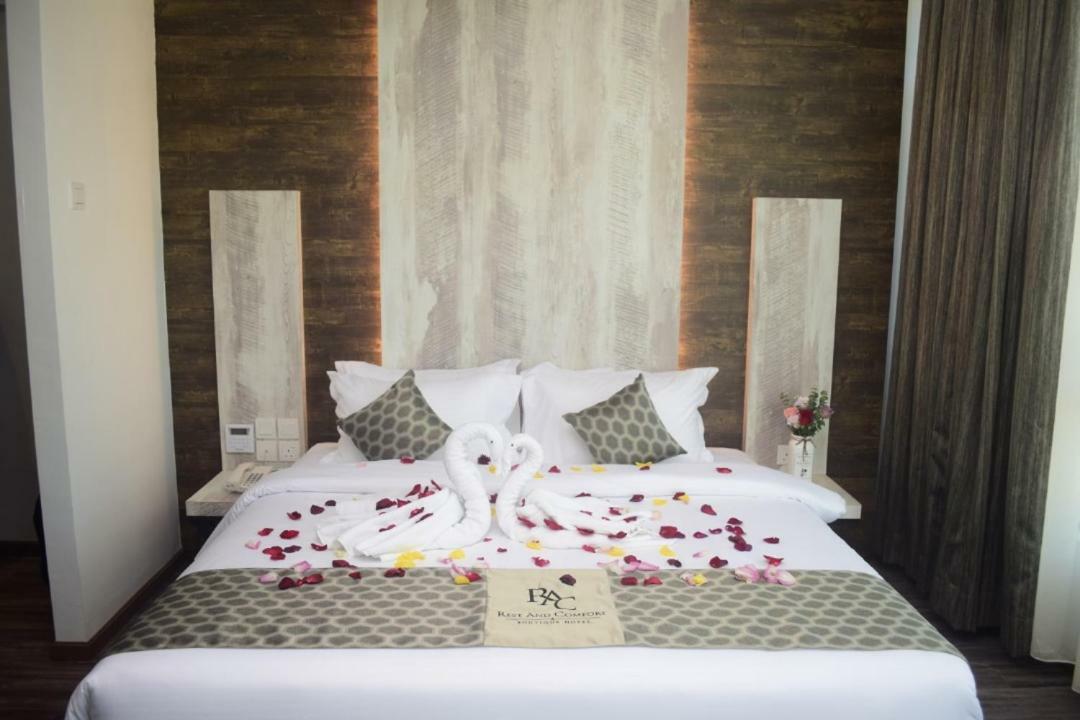 Rest And Comfort Boutique Hotel Куала-Тренгану Экстерьер фото