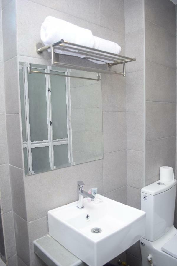 Rest And Comfort Boutique Hotel Куала-Тренгану Экстерьер фото